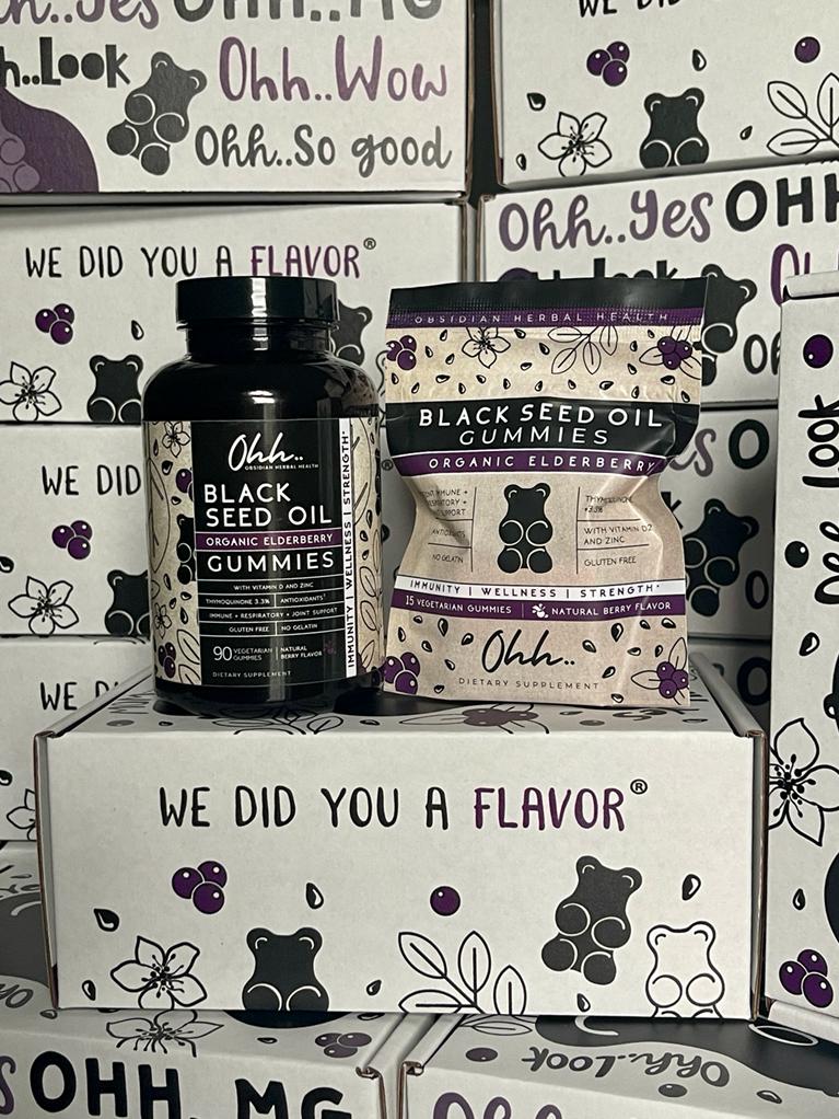 Organic black seed oil gummies box contains a bottle with 90 gummies and a pouch with 15 gummies